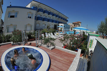 Hotel Diana Визербелла Экстерьер фото